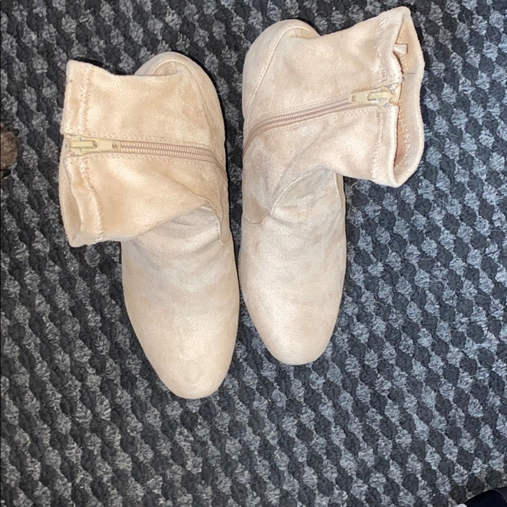 Suede booties - Picture 3 of 5
